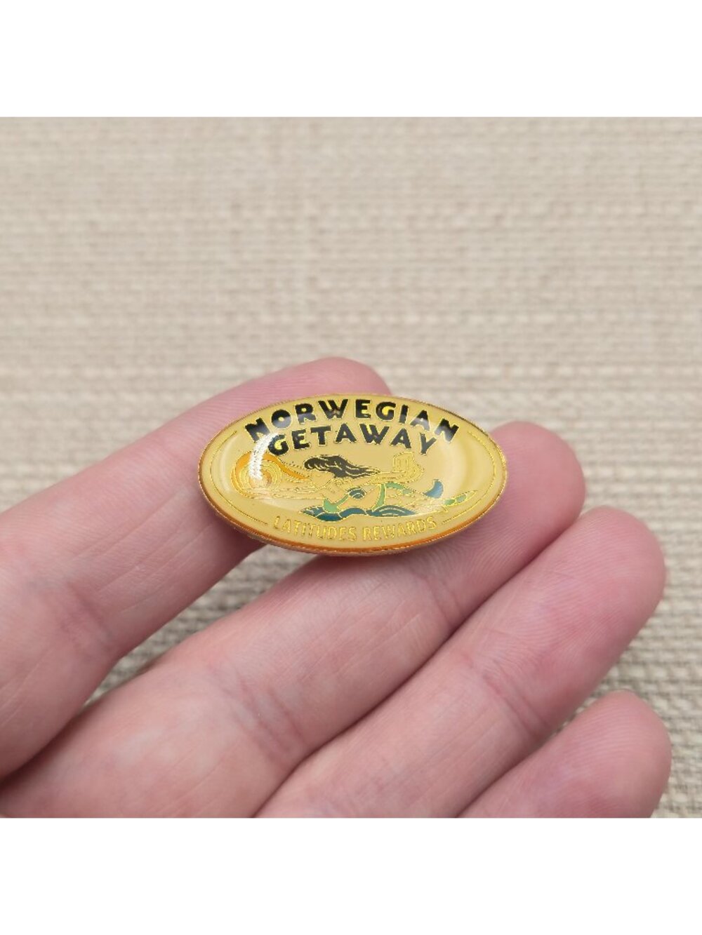 Norwegian Getaway Latitudes Rewards Cruise Ship Gold Tone Enamel Pin A8217